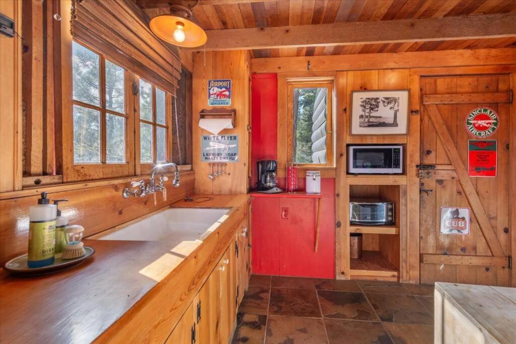 Coziest Cabin In Tahoe W Stone Fireplace Comfy Beds Close To Slopes & Lake Carnelian Bay Екстер'єр фото