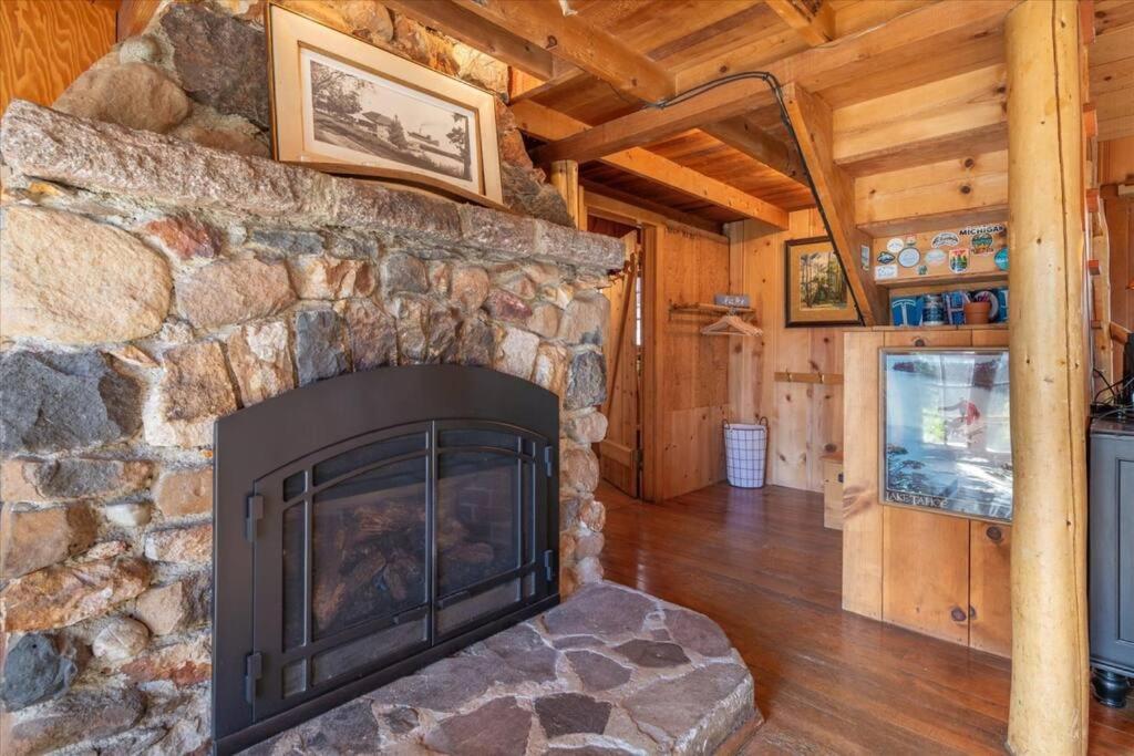 Coziest Cabin In Tahoe W Stone Fireplace Comfy Beds Close To Slopes & Lake Carnelian Bay Екстер'єр фото