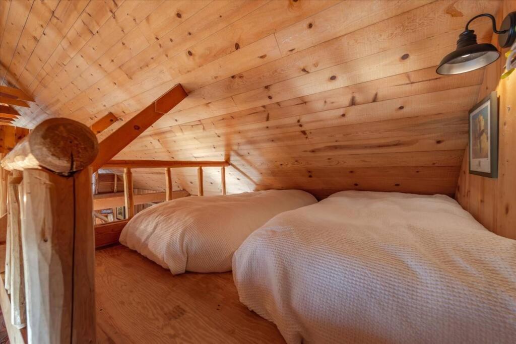 Coziest Cabin In Tahoe W Stone Fireplace Comfy Beds Close To Slopes & Lake Carnelian Bay Екстер'єр фото