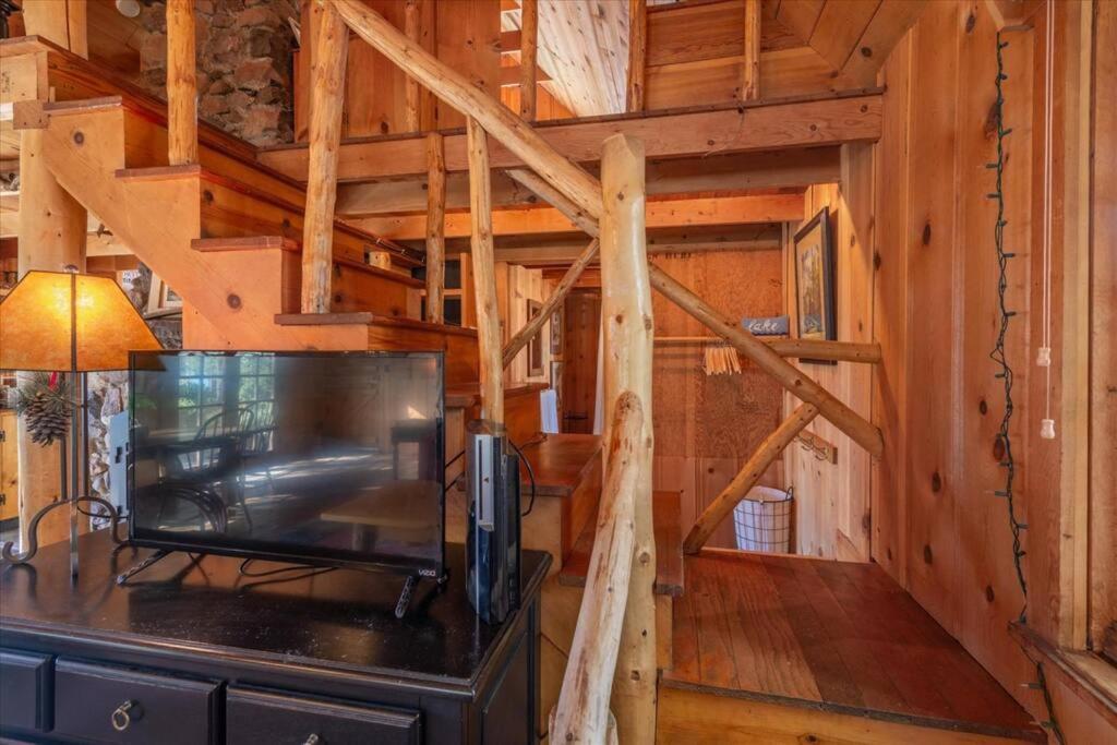 Coziest Cabin In Tahoe W Stone Fireplace Comfy Beds Close To Slopes & Lake Carnelian Bay Екстер'єр фото